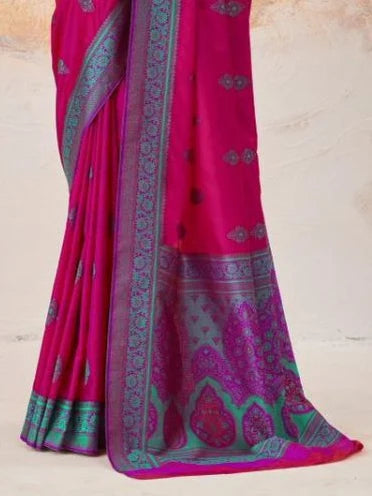 Hot Pink Kanjivaram silk weaving saree pallu and weave detail close-up