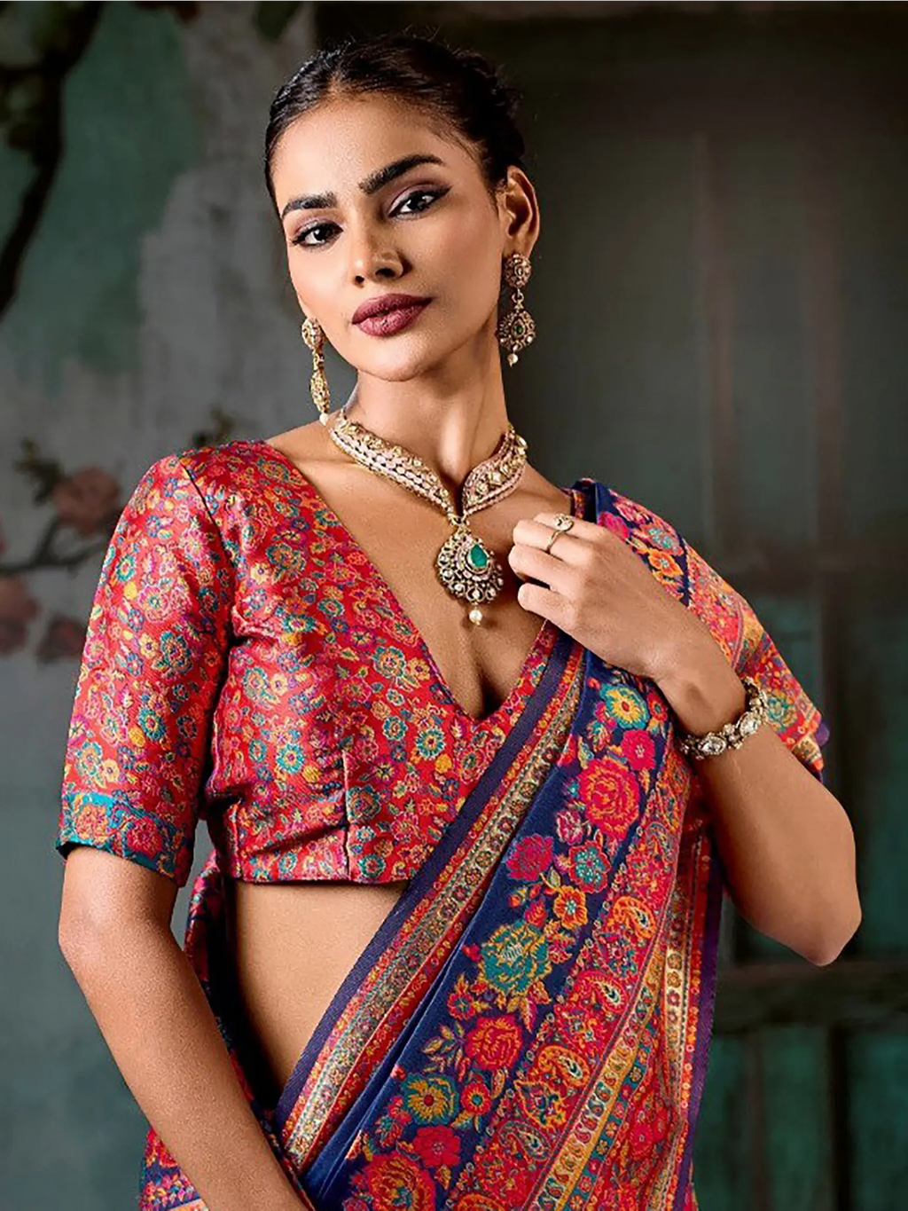 Navy Blue Pashmina handloom weaving saree torso and blouse styling view