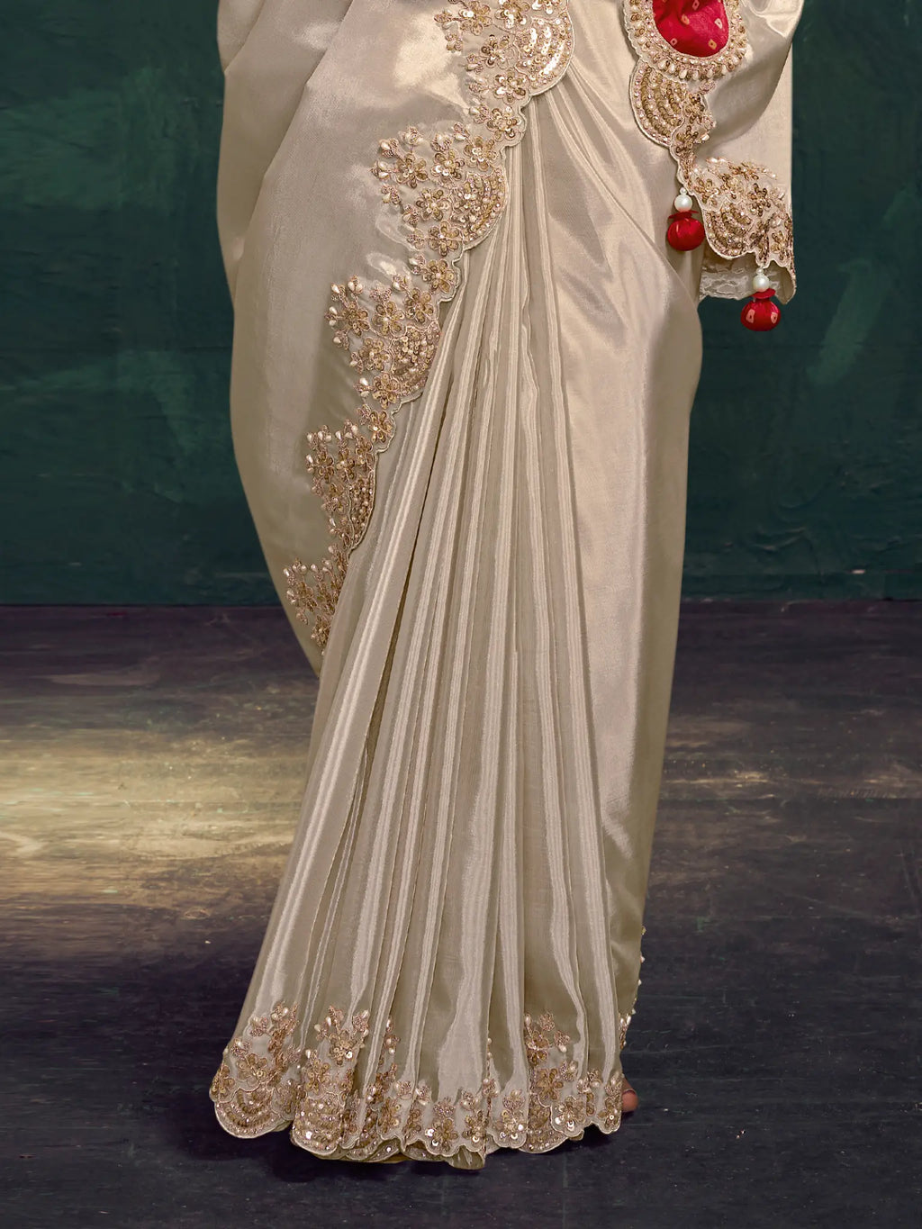 Off-White Saree view 3