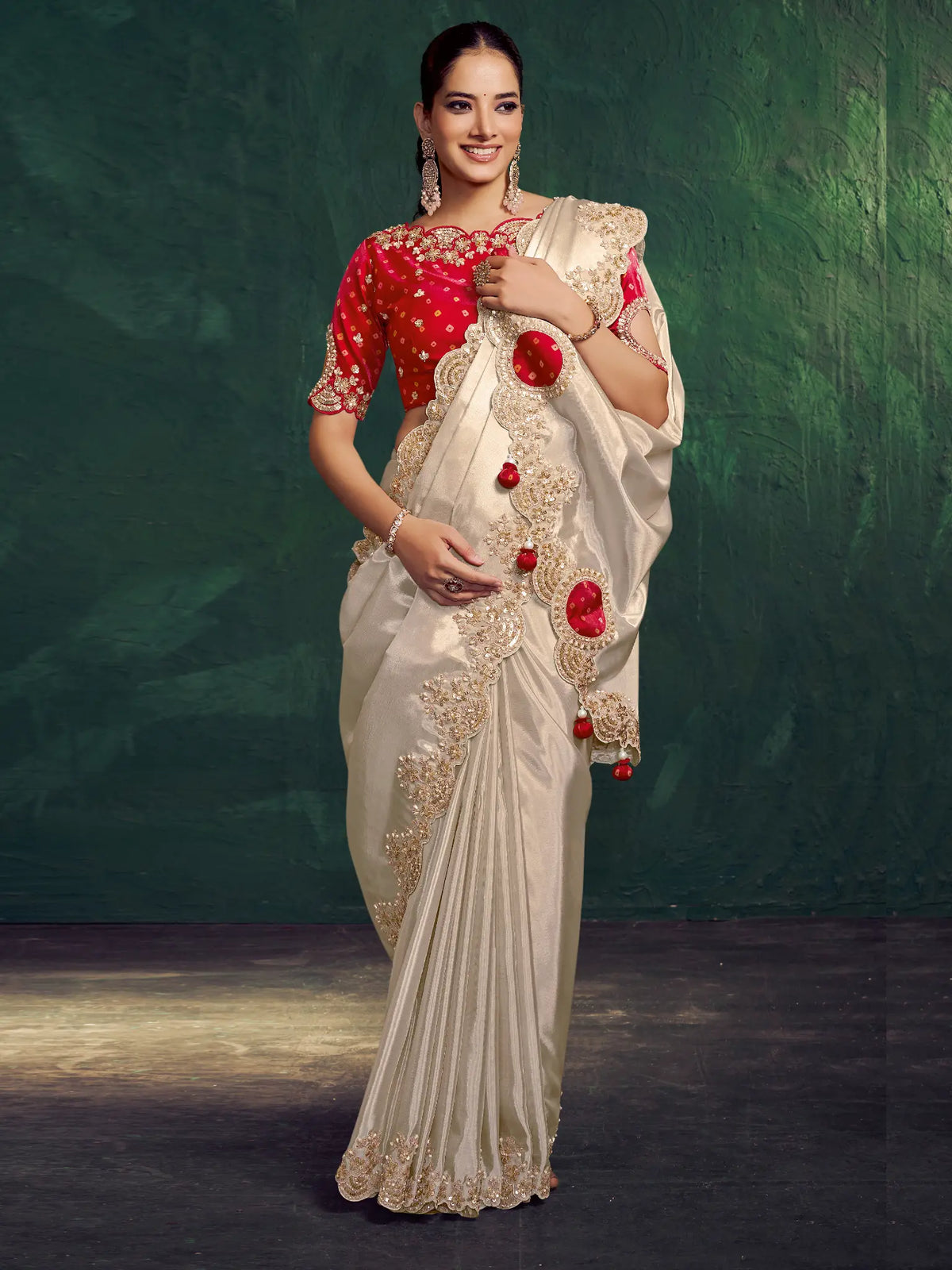 Off-White Saree view 5