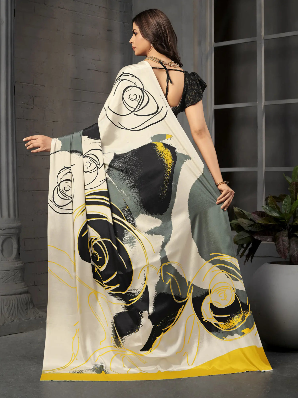 Black & Off-White Abstract Malai Crepe Silk Saree - Detail View 4