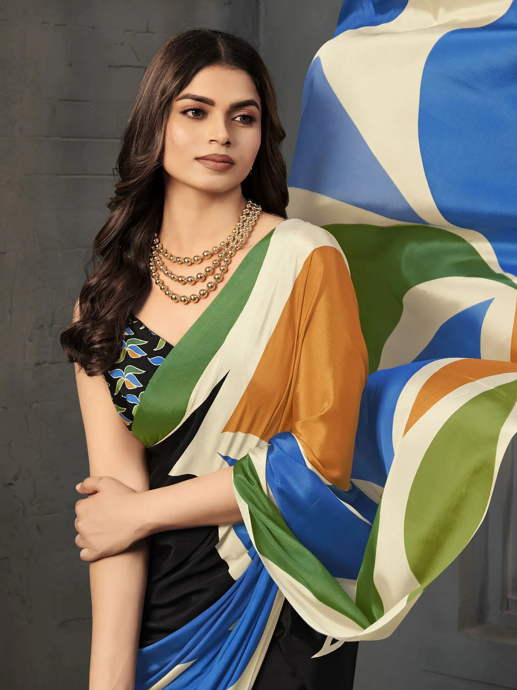 Royal Blue & Green Colorblock Malai Crepe Silk Saree - Detail View 2