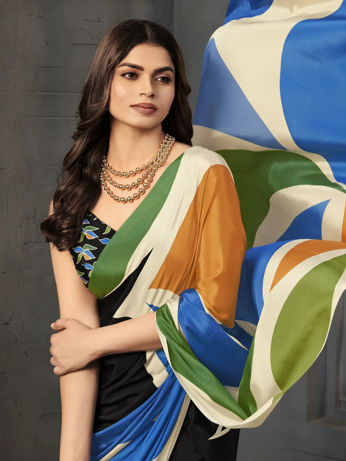 Royal Blue & Green Colorblock Malai Crepe Silk Saree - Detail View 2
