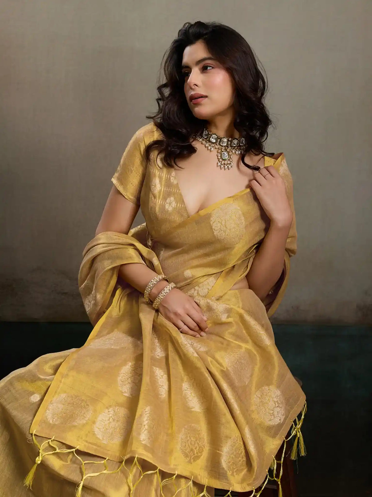 Beige Tissue Silk Woven Zari Designer Saree - View 4