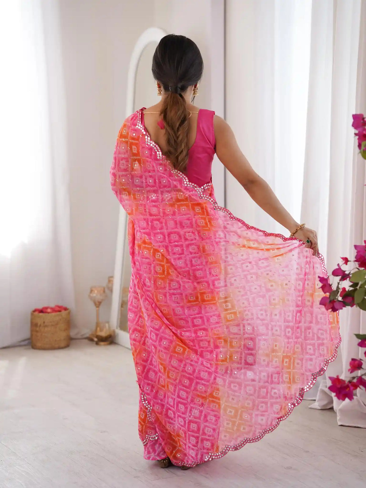 Pink Georgette Bandhani Jari Printed Mirror Work Saree - View 5