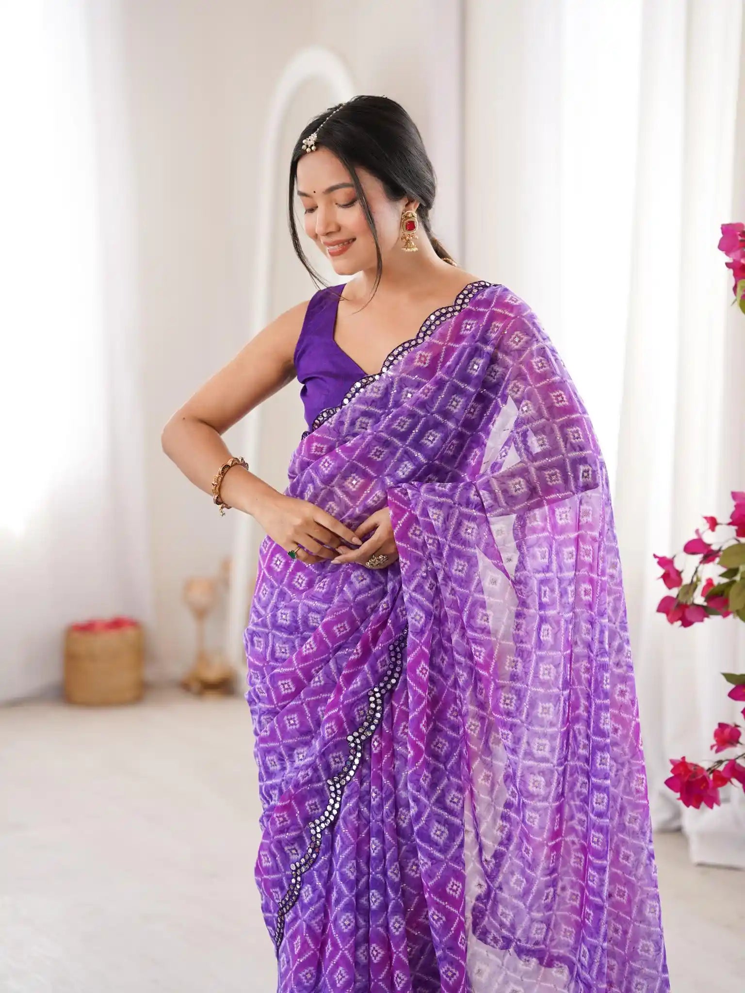 Purple Georgette Bandhani Jari Printed Mirror Work Saree - View 4