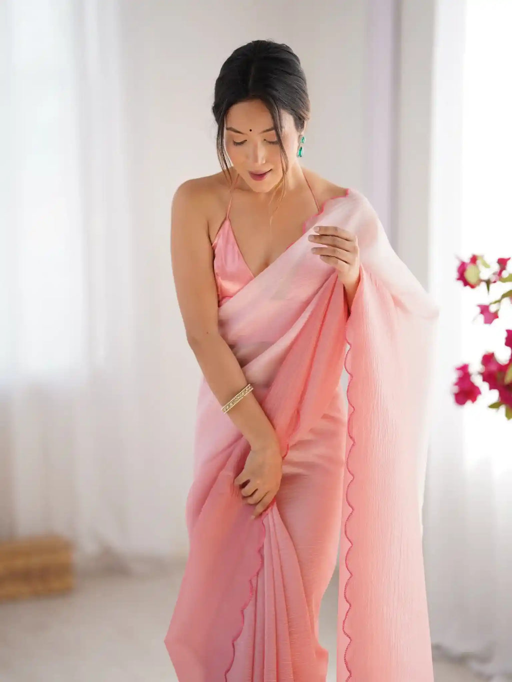 Pink Crunchy Padding Color Arco Border Saree - View 4