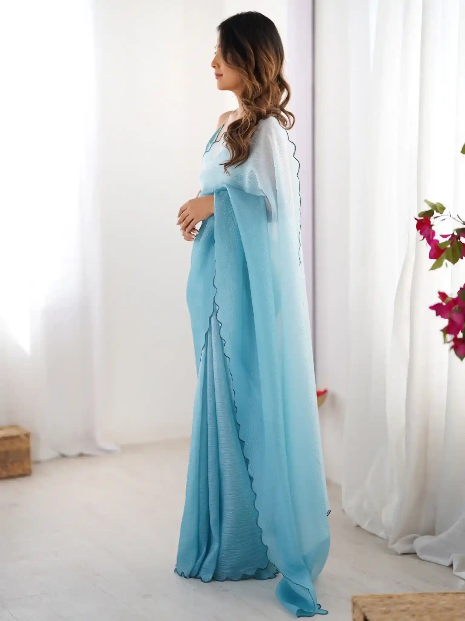 Sky Blue Crunchy Padding Color Arco Border Saree - View 3