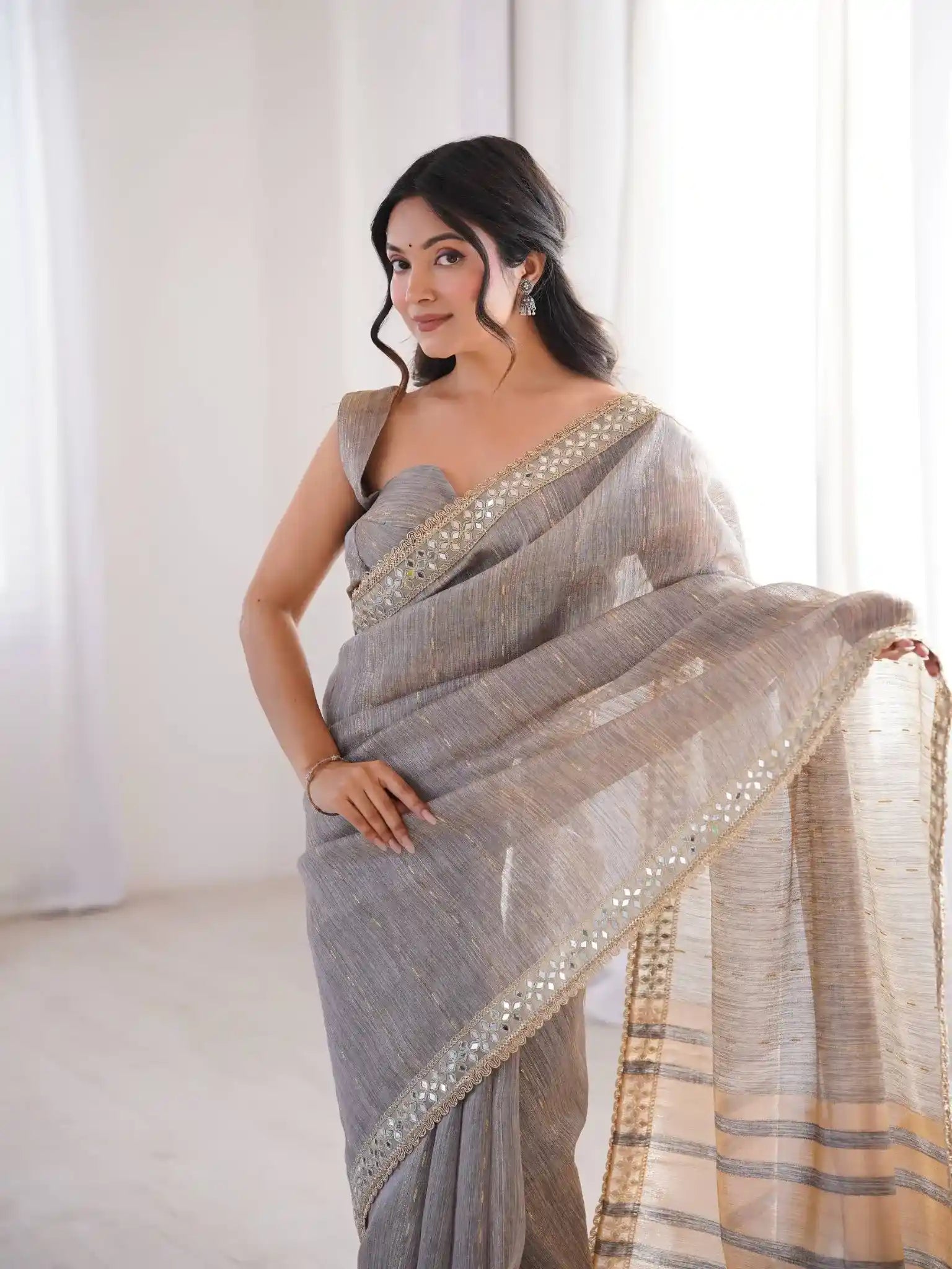 Grey Spun Cotton Woven Jari & Mirror Work Saree - View 3