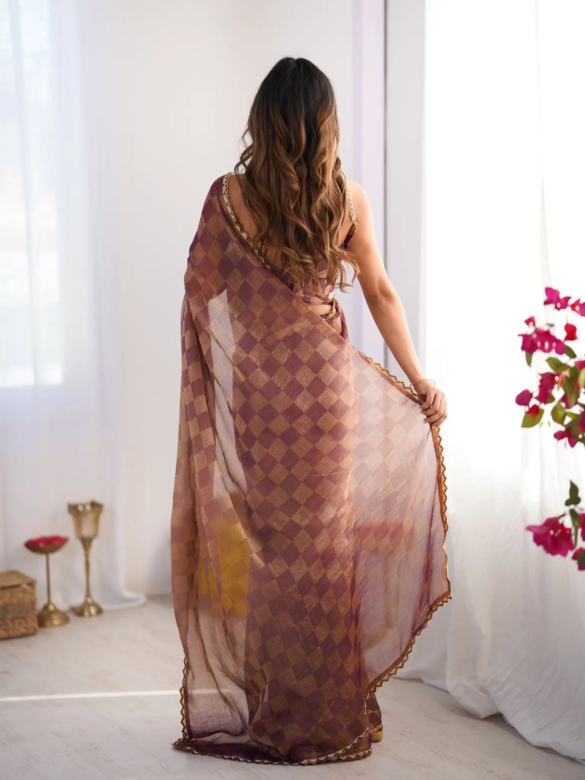 Onion Pink Chiffon Check Cutdana Lace Saree - View 5